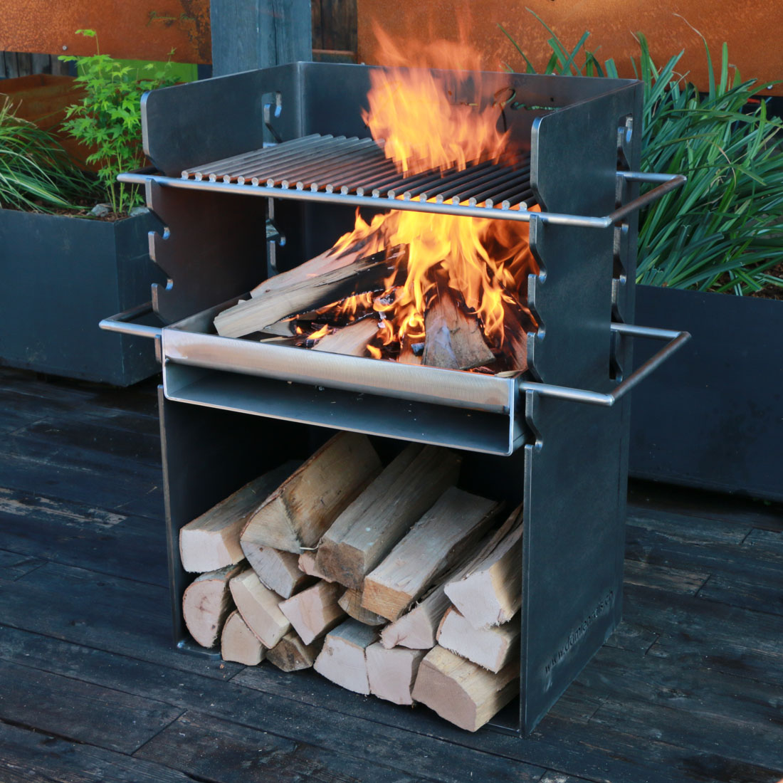 Park-Grill-BBQ-Barbecue-Openfire-Grillades-Outdoorkitchen-Club-Public bbq-Picnic-Damien Rais 12 Park-Grill-BBQ-Barbecue-Openfire-Grillades-Outdoorkitchen-Club-Public bbq-Picnic-Damien Rais 12