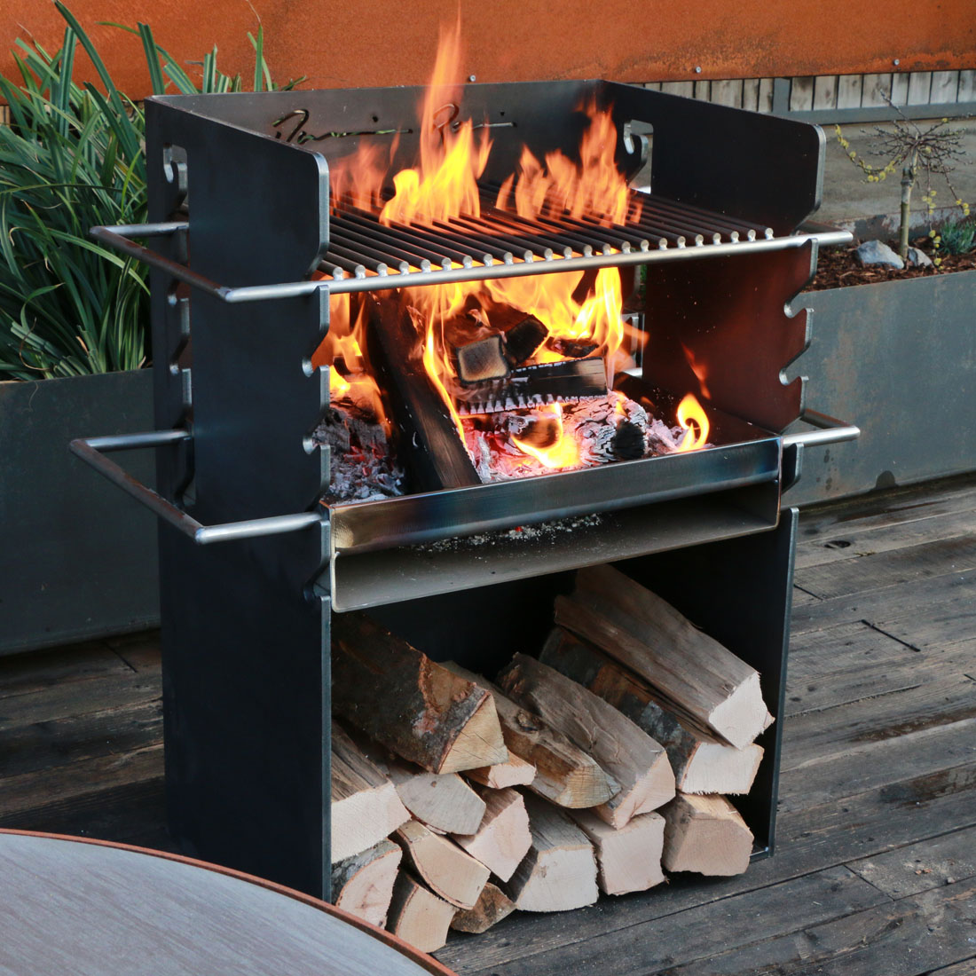 Park-Grill-BBQ-Barbecue-Openfire-Grillades-Outdoorkitchen-Club-Public bbq-Picnic-Damien Rais 13 Park-Grill-BBQ-Barbecue-Openfire-Grillades-Outdoorkitchen-Club-Public bbq-Picnic-Damien Rais 13