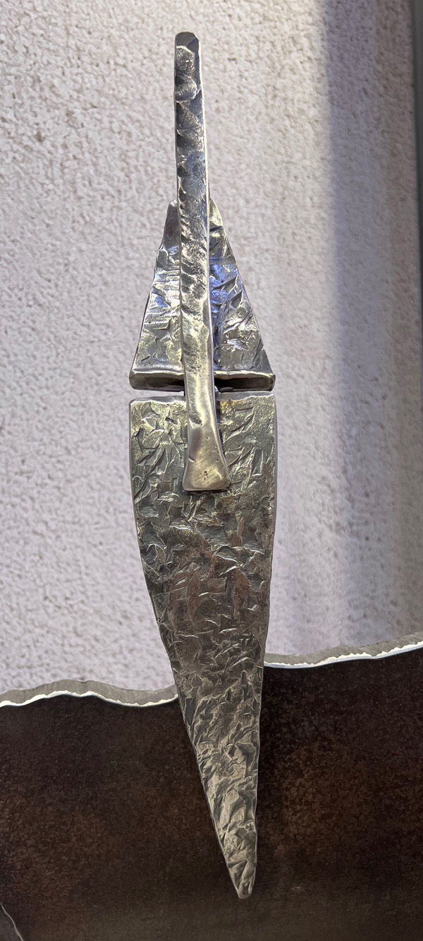 Le-gardien_sculpture_acier_accueil_Damien_Rais_4